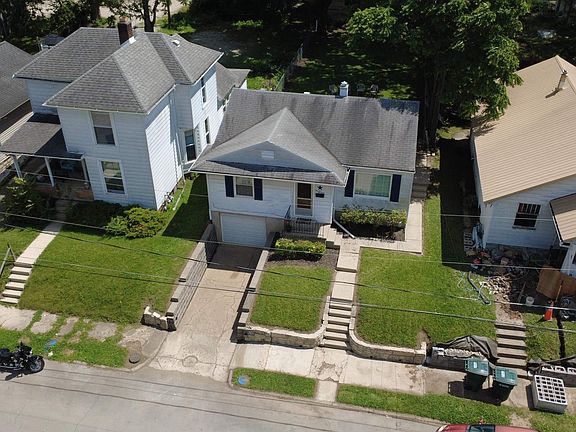 3rd image of 713 W Queen St