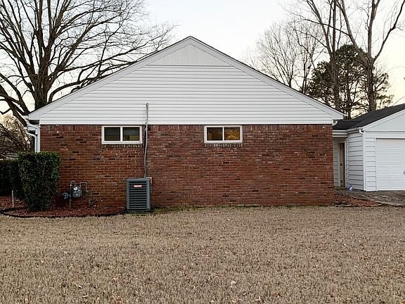2nd image of 8525 Booneville Dr