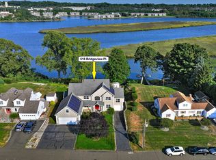 516 Bridgeview Pl, Stratford, CT 06614