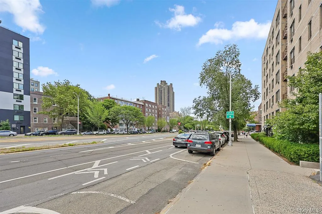 Building Photo - 3184 Grand Concourse #7H