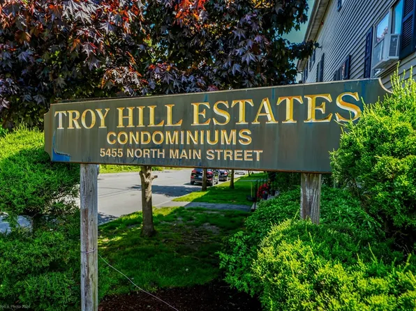 5455 N Main St APT 2E, Fall River, MA 02720
