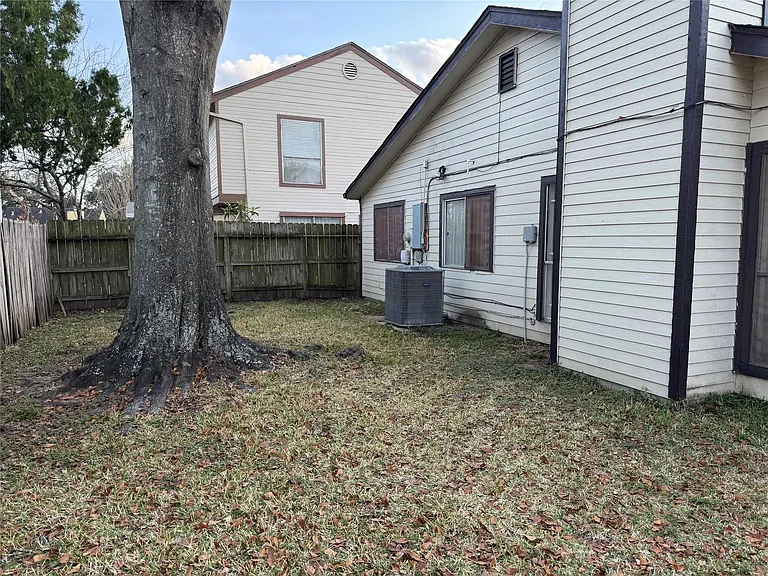 13123 Chipman Glen Dr — Photo 33