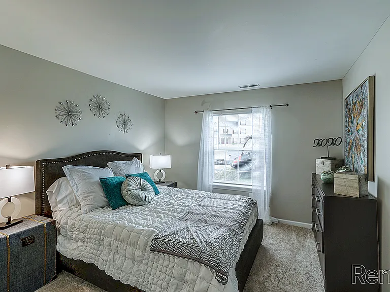 Abbey Ridge Apartment Homes — Photo 9