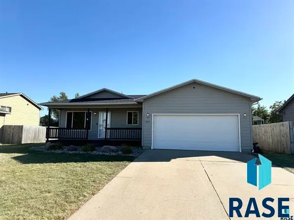 805 Chokecherry St, Harrisburg, SD 57032