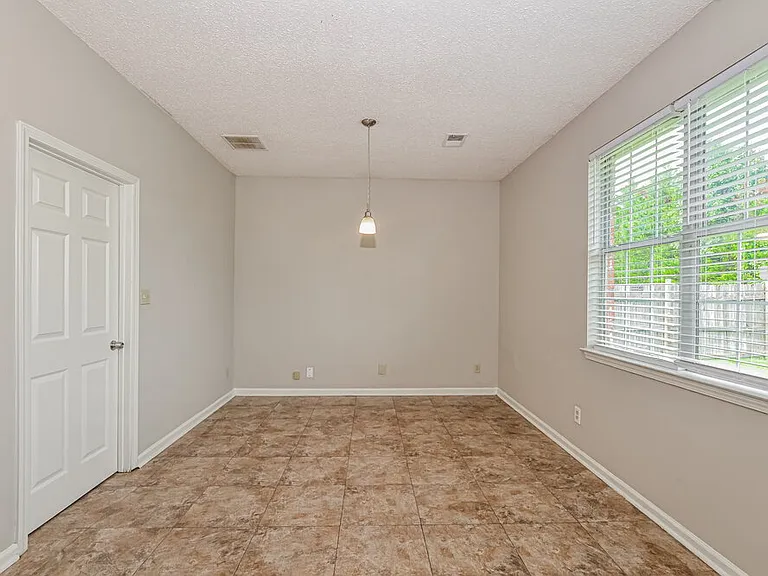 3918 Autumn Harvest Ln — Photo 7