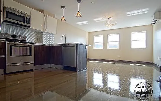 Rented by Lofts and Flats LLC | media 40