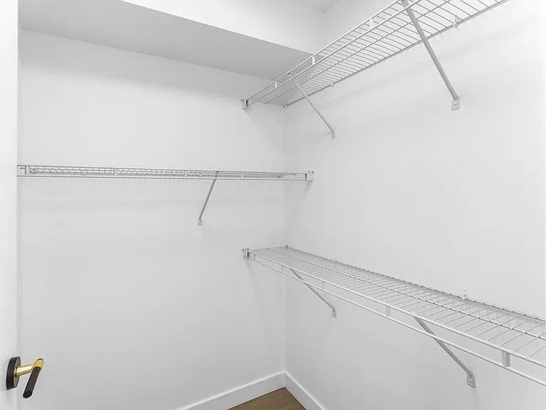 115 Blenheim Ave — Photo 19