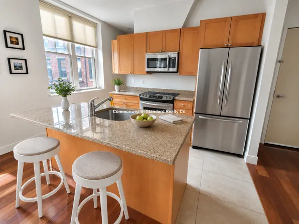520-522 Harrison Ave #303, Boston, MA 02118