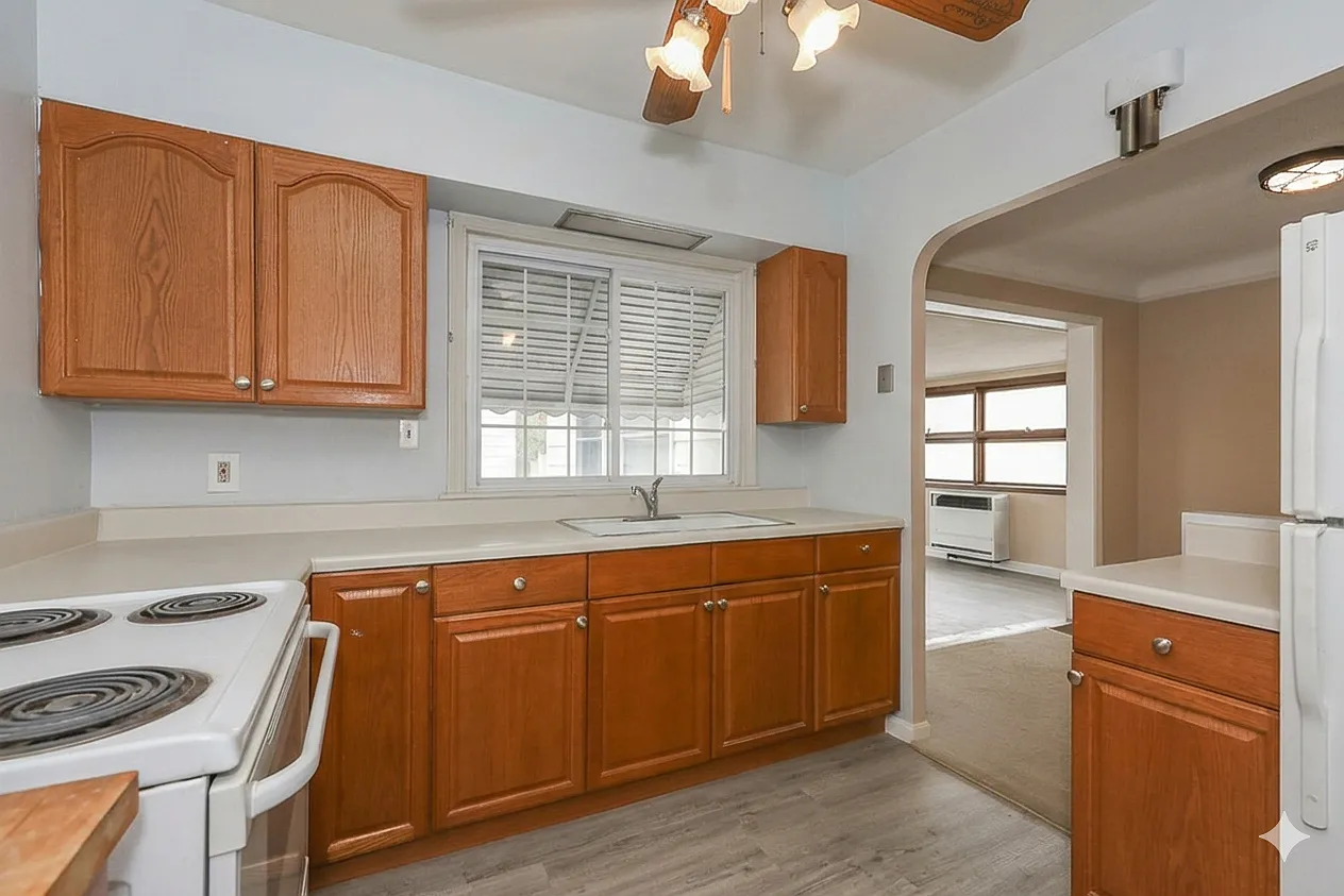 1624 Overbrook Rd — Photo 2