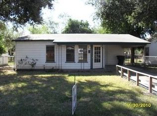 914 Loma St, Alice, TX 78332