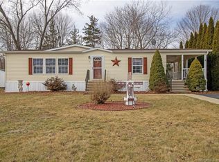 15 Skylark Rd, Colchester, CT 06415