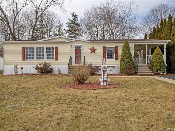 15 Skylark Road, Colchester, CT 06415