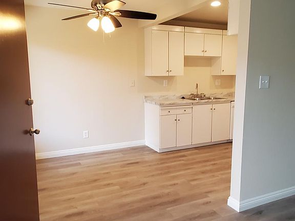 4th image of 6490 Crescent Ave #18