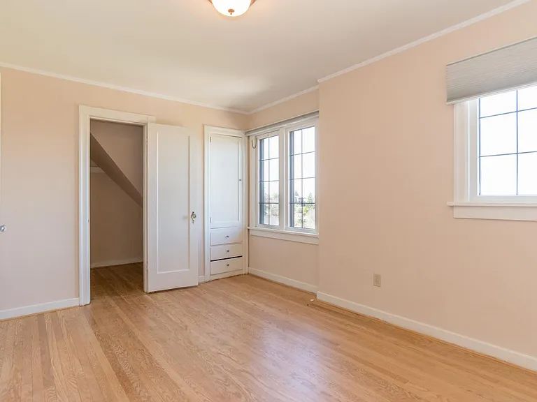 721 W Florentia Pl — Photo 4