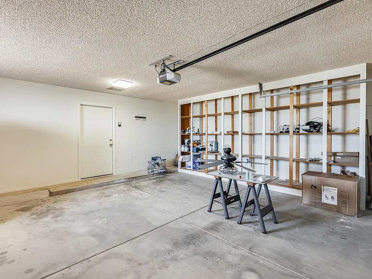 18022 N 132nd Ave — Photo 37