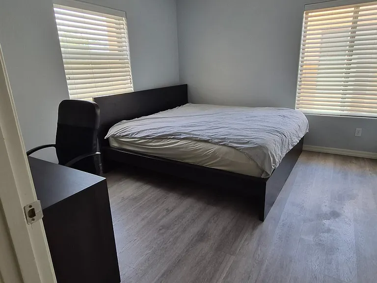 1442 S Newberry Ln — Photo 15