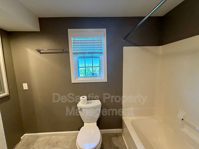 5043 Julia Ln — Photo 32
