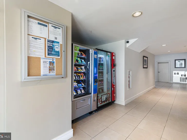 414 Water St #2512 — Photo 32