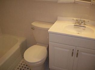 122 W 71st St APT 10, New York, NY 10023