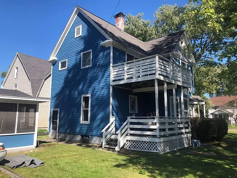 155 Oakwood Ave — Photo 3