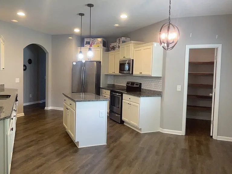 125 Scarlet Oak — Photo 5