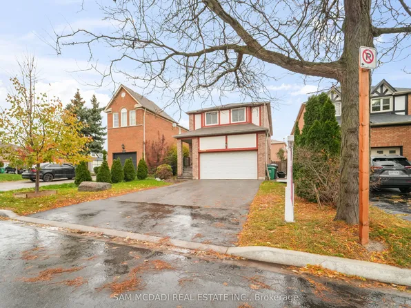 2988 Gulfstream Way, Mississauga, ON L5N 6J8