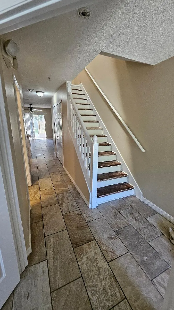 Building Photo - 1633 Windsor Oak Ct