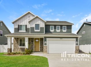 3658 S Finch St, Syracuse, UT 84075