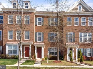 43559 Wheadon Ter, Chantilly, VA 20152
