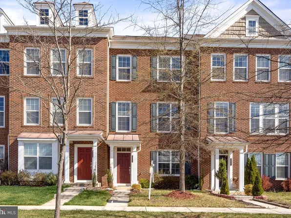 43559 Wheadon Ter, Chantilly, VA 20152