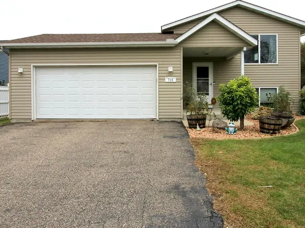 715 Louisiana St NW, Hutchinson, MN 55350