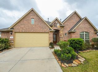 2411 Linden Bluff Ct, Sugar Land, TX 77479