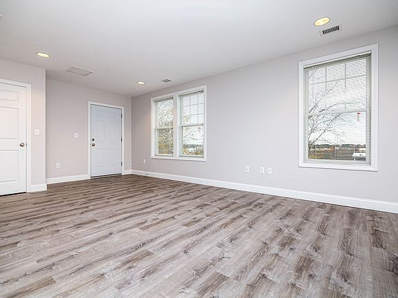 2nd image of 114 Sylvan St APT 314