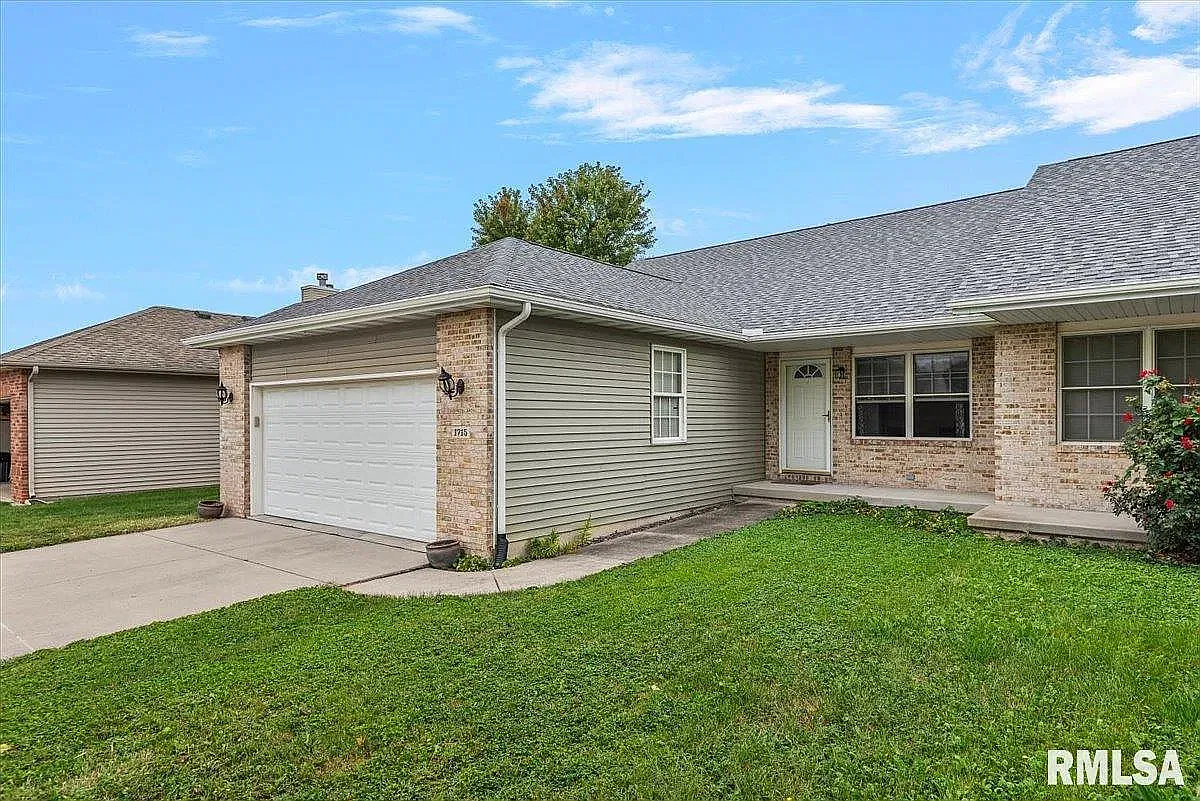 2 bed, 1435 sqft, $2,100 — Photo 3