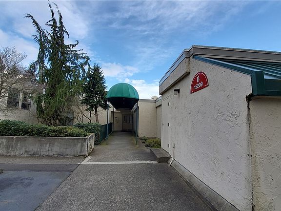 2nd image of 15209 Sunwood Blvd APT B35