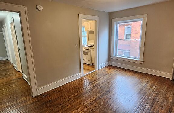 3rd image of 44 Genesee St Unit 3