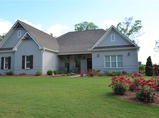 1908 Rockybrook Rd, Opelika, AL 36801