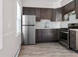 18 Roma St #3, Bristol, RI 02809