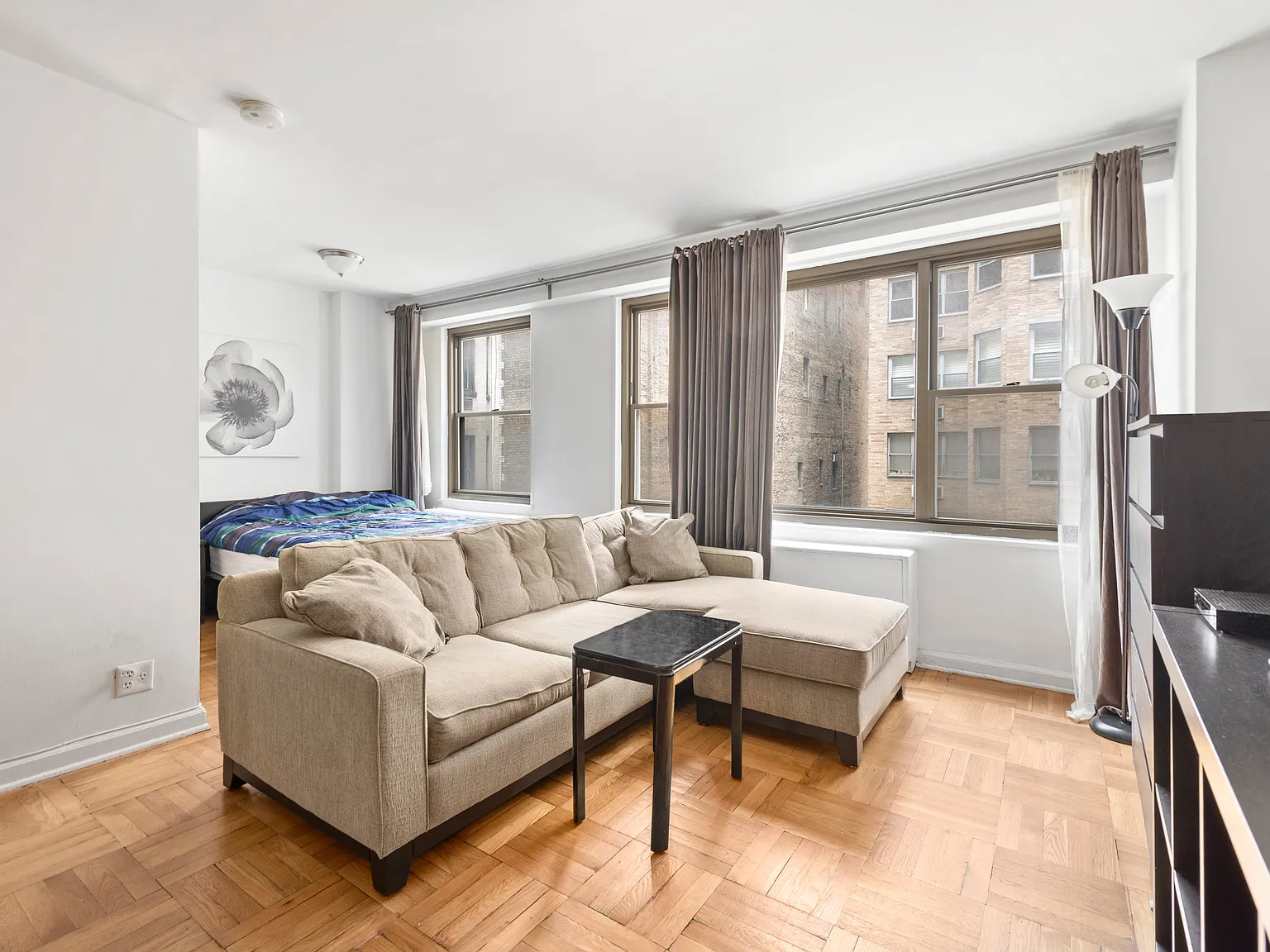 35 East 38th Street — Photo 2