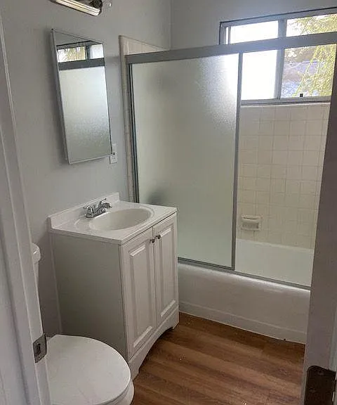 175 S Madison Ave #21 — Photo 4
