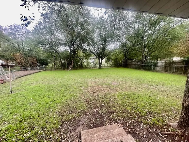 3760 Kris St — Photo 9