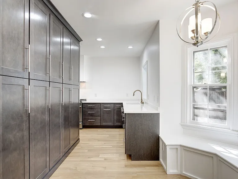 1626 Kalmia Rd NW — Photo 12