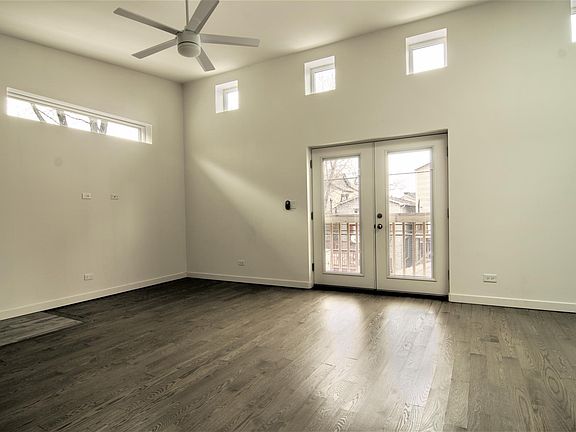 4th image of 1704 W Belmont Ave