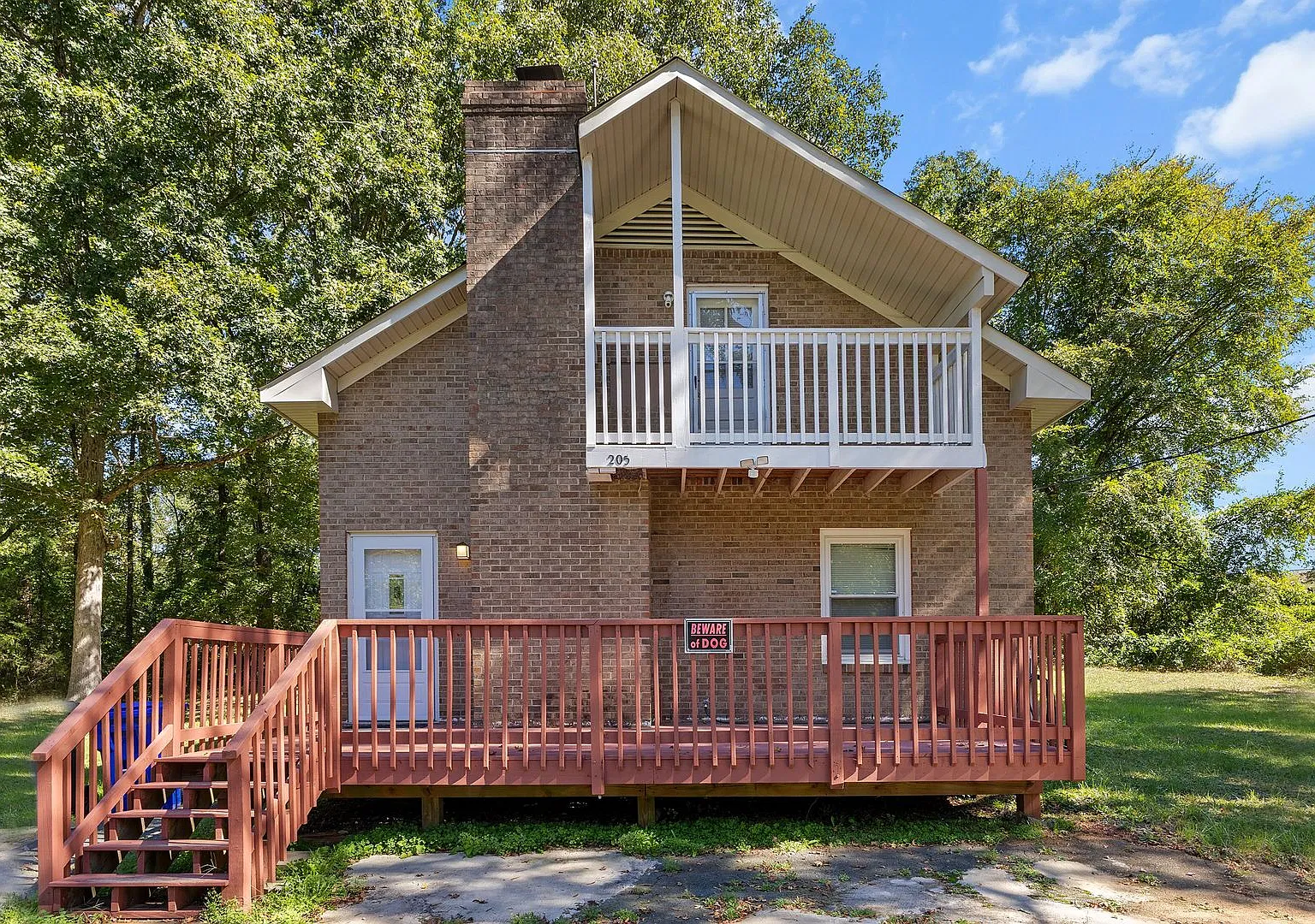 Charming 3-Bedroom Home with Large Yard & Convenient Location! — Photo 1