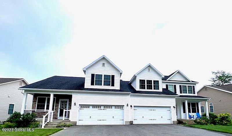 4th image of 7 Sycamore Street