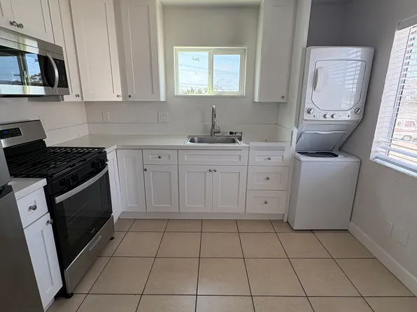 2771 Logan Ave, San Diego, CA 92113