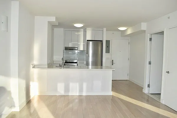 Rented by Compass | media 13