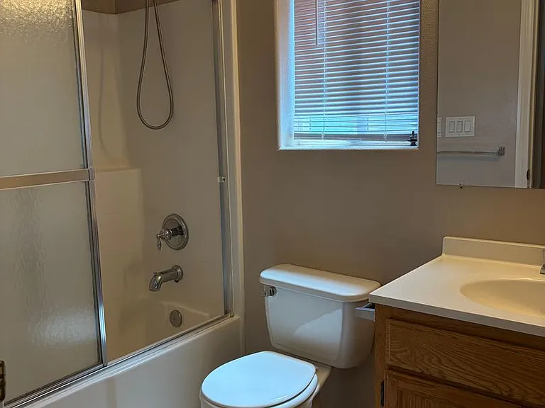 8531 Columbine Ave — Photo 6
