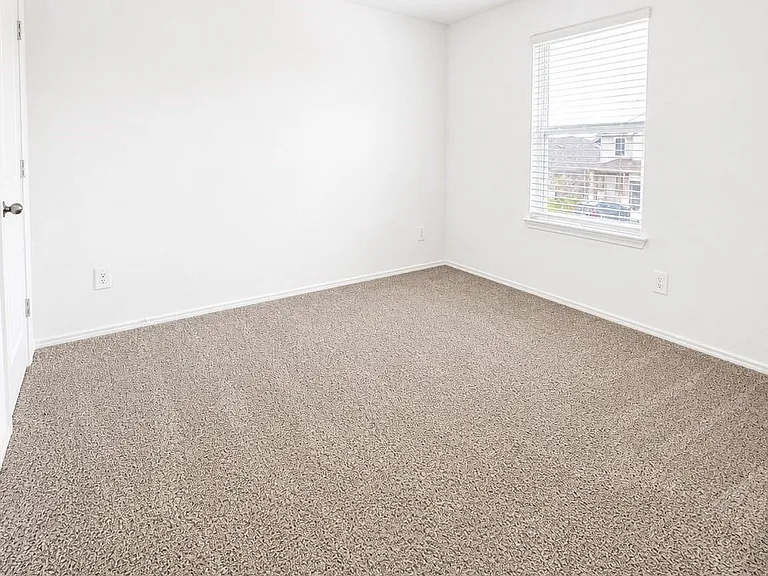 5710 Avalon Woods Dr — Photo 24