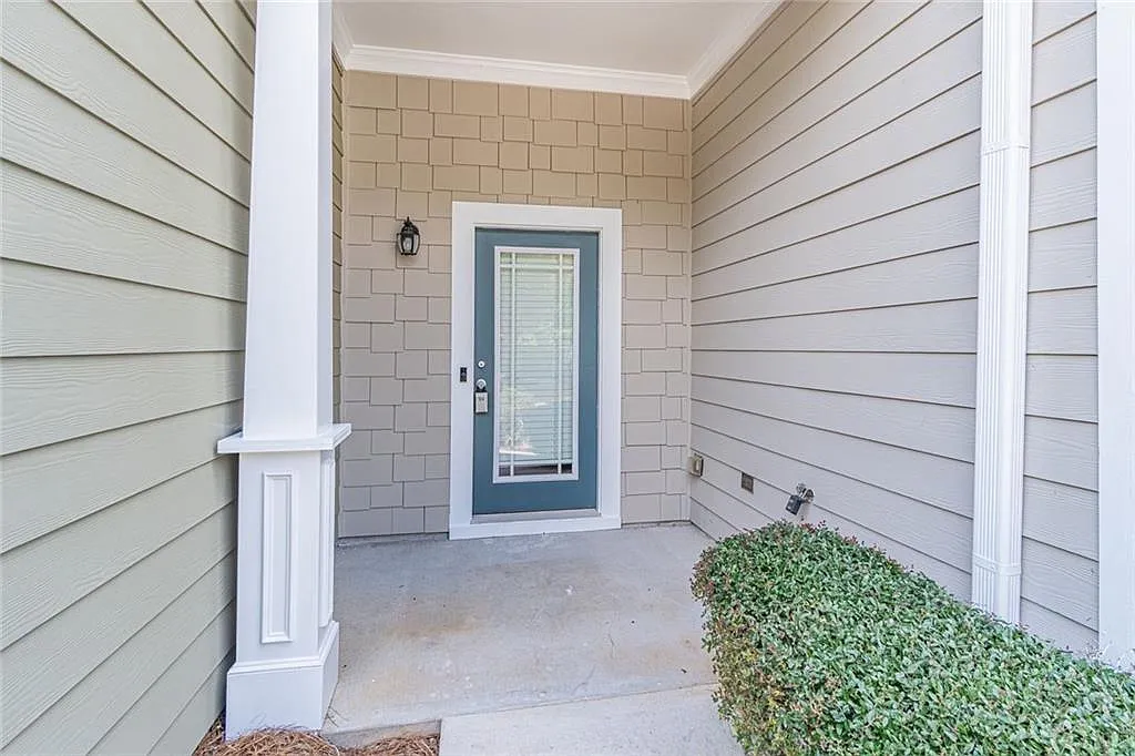 3 bed, 2.5 bath, 1968 sqft, $2,300 — Photo 4